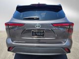 Used 2022 Toyota Highlander L image 4