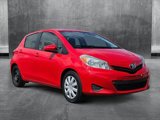 Used 2012 Toyota Yaris L image 3