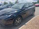 Used 2023 Toyota Venza LE image 2