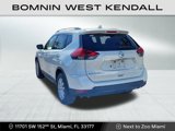 Used 2018 Nissan Rogue SV image 3