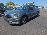 Used 2021 Volkswagen Jetta R-Line image 3