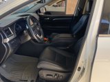 Used 2017 Toyota Highlander Limited image 5