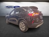 Used 2022 Ford Escape Titanium image 3