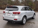 Used 2020 Kia Sorento LX image 3