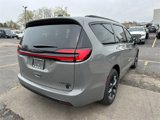 New 2025 Chrysler Pacifica Limited image 6