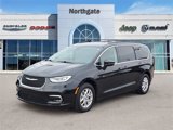Used 2022 Chrysler Pacifica Touring-L image 2