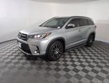 Used 2017 Toyota Highlander SE image 3