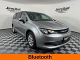 Used 2017 Chrysler Pacifica LX image 4