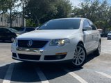 Used 2010 Volkswagen Passat Komfort image 2