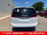 Used 2024 Chrysler Pacifica Touring-L image 6