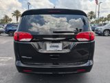 Used 2023 Chrysler Voyager LX image 5