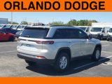 New 2025 Jeep Grand Cherokee Laredo image 4