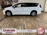 Used 2022 Chrysler Voyager LX image 2