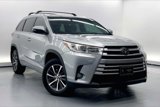 Used 2018 Toyota Highlander XLE image 2
