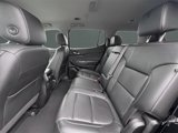 Used 2023 GMC Acadia SLT image 4