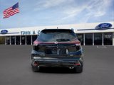 Used 2023 Nissan Kicks SR image 4
