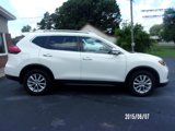 Used 2017 Nissan Rogue SV image 4