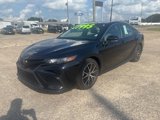 Used 2023 Toyota Camry SE image 4
