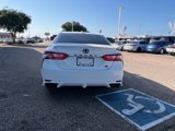 Used 2020 Toyota Camry SE image 4