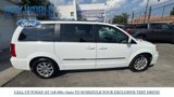 Used 2016 Chrysler Town & Country Touring image 6
