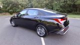 Used 2024 Hyundai Elantra SEL image 6