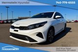 Used 2022 Kia Forte LXS w/ LXS Technology Package image 4