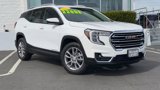 Used 2023 GMC Terrain SLT image 2