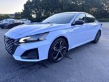 Used 2024 Nissan Altima 2.5 SR image 2