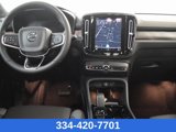 Certified 2023 Volvo XC40 Recharge Core image 2