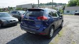 Used 2017 Nissan Rogue SV w/ SV Premium Package image 5