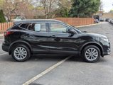 Certified 2022 Nissan Rogue Sport SV image 4