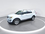 Used 2017 Ford Explorer XLT image 4