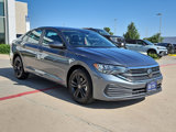 Certified 2024 Volkswagen Jetta SE w/ Black Wheel Package image 4