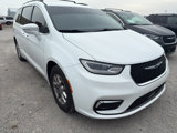 Used 2021 Chrysler Pacifica Touring w/ Cold Weather Group image 4