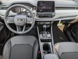 New 2025 Jeep Compass Latitude image 5