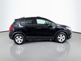 Used 2020 Chevrolet Trax LT w/ LT Convenience Package image 5