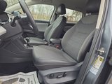 Certified 2022 Volkswagen Taos SE image 3
