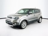 Used 2017 Kia Soul + image 3