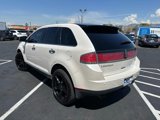 Used 2010 Lincoln MKX AWD image 3