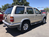 Used 1999 Nissan Pathfinder SE image 2