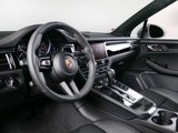 Used 2025 Porsche Macan image 4
