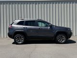 Used 2021 Jeep Cherokee Trailhawk image 2