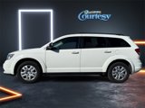 Used 2016 Dodge Journey SE w/ Flexible Seating Group image 2