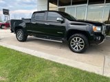 Used 2020 GMC Canyon Denali image 2