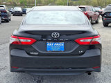 Used 2018 Toyota Camry LE image 5