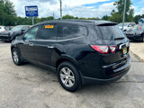 Used 2017 Chevrolet Traverse LT image 2