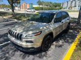 Used 2015 Jeep Cherokee Sport image 4