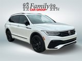 Used 2023 Volkswagen Tiguan SE R-Line image 2