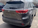 Used 2017 Toyota Highlander XLE image 4