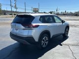 Used 2023 Nissan Rogue SV image 5